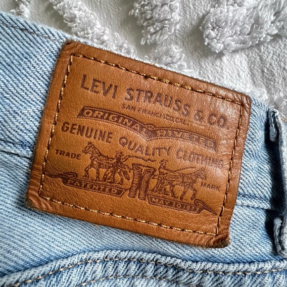 Levis Premium High Loose Light Wash Blue Wide Leg Jeans Size 27 - Picture 6 of 11